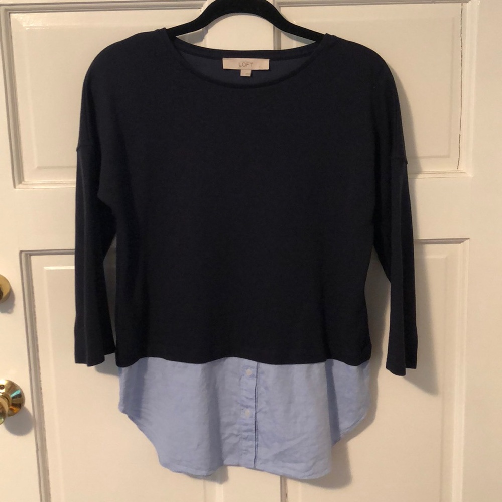 Ann Taylor LOFT Top with Faux Button Up Small